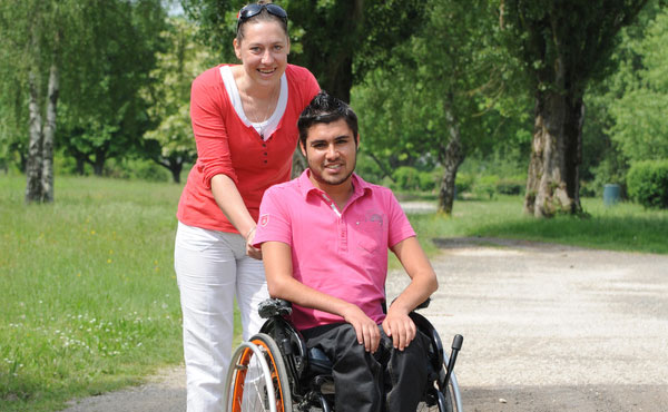 Aide à domicile sur-mesure pour personnes handicapées - Petits-fils, spécialiste de l'aide à domicile