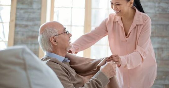 Suivi de la prise de médicaments d'une personne âgée : comment éviter les oublis dangereux ?