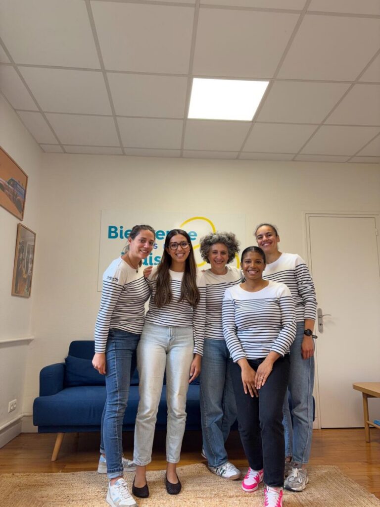 Agence d’aide à domicile Petits-fils Courbevoie - Équipe 5