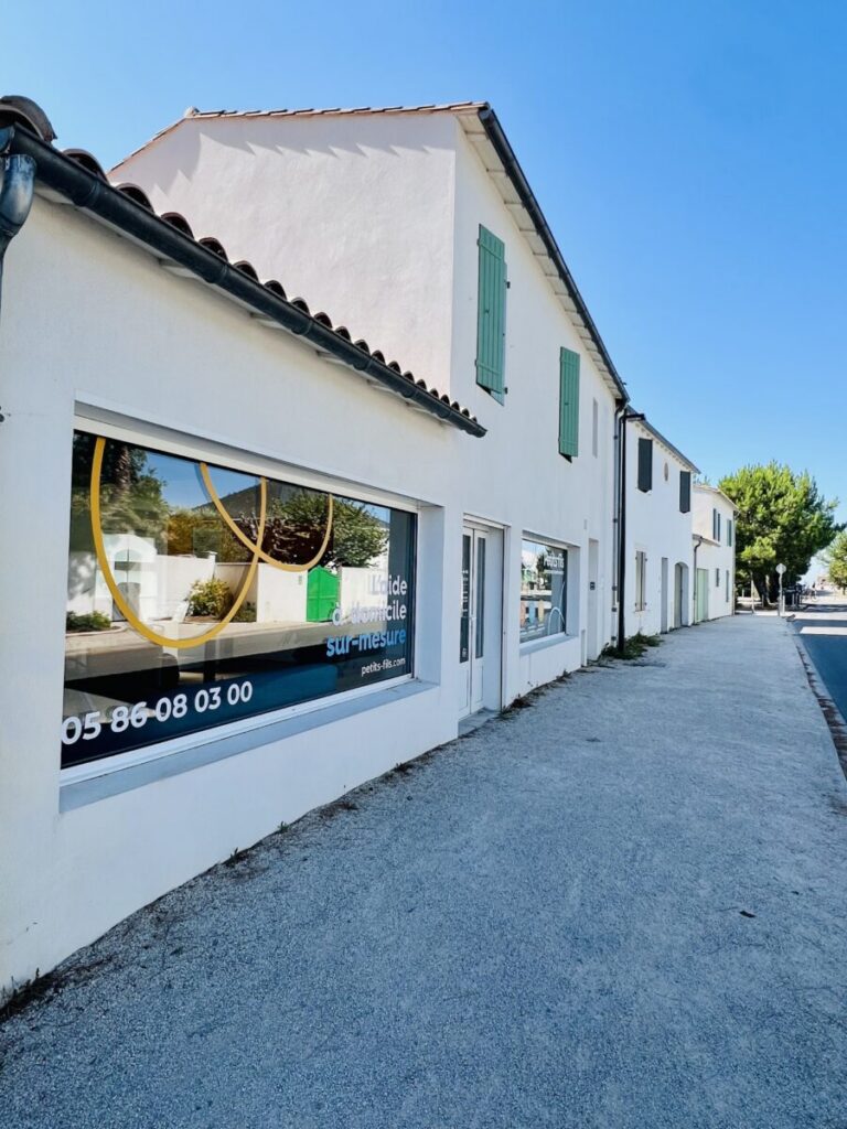 Agence d’aide à domicile Petits-fils Île-de-Ré - Locaux 1