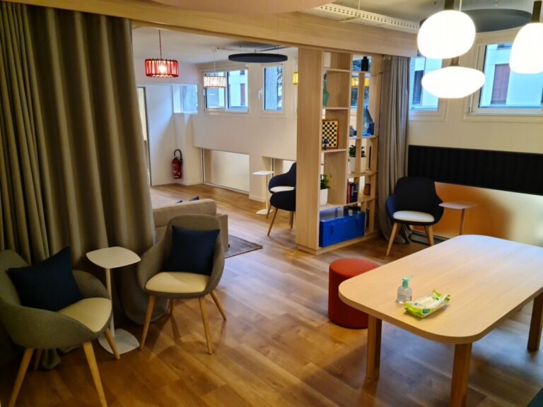 Agence d’aide à domicile Petits-fils Paris 15 - Locaux 8
