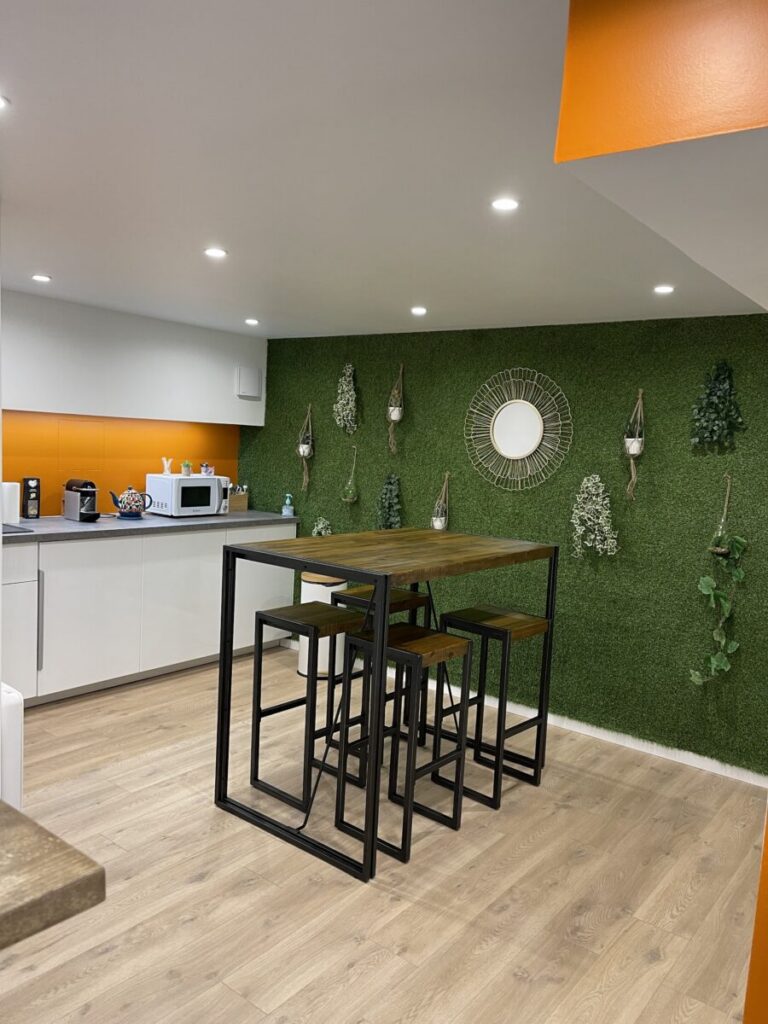 Agence d’aide à domicile Petits-fils Poissy - Locaux 1