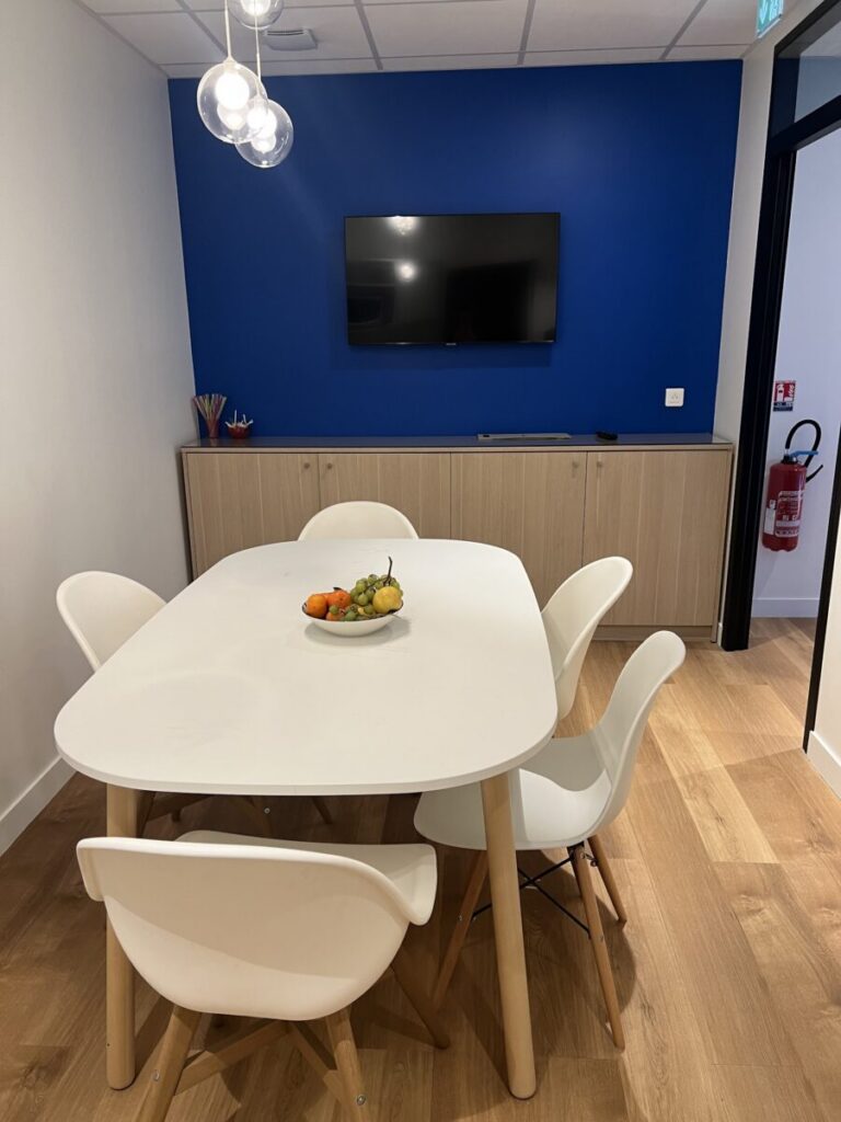 Agence d’aide à domicile Petits-fils Saint-Cloud - Locaux 3