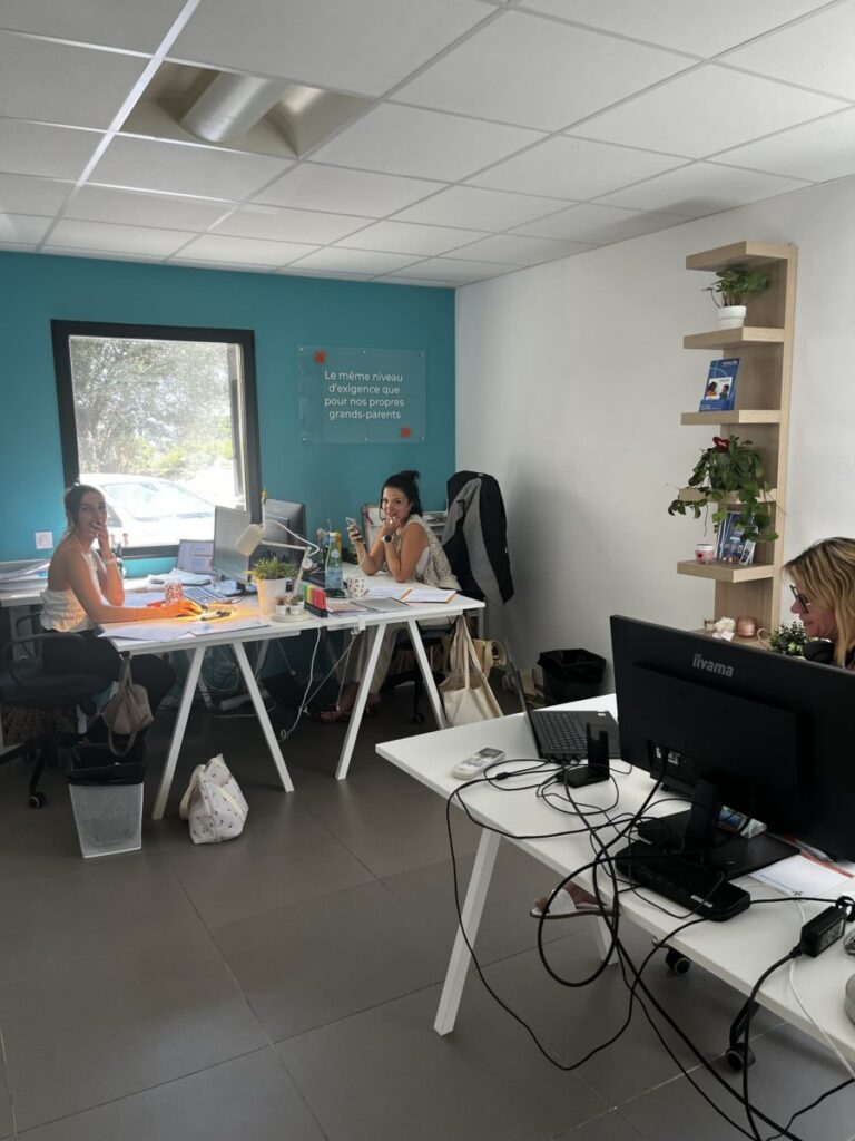 Agence d’aide à domicile Petits-fils Sanary-sur-Mer - Locaux 1